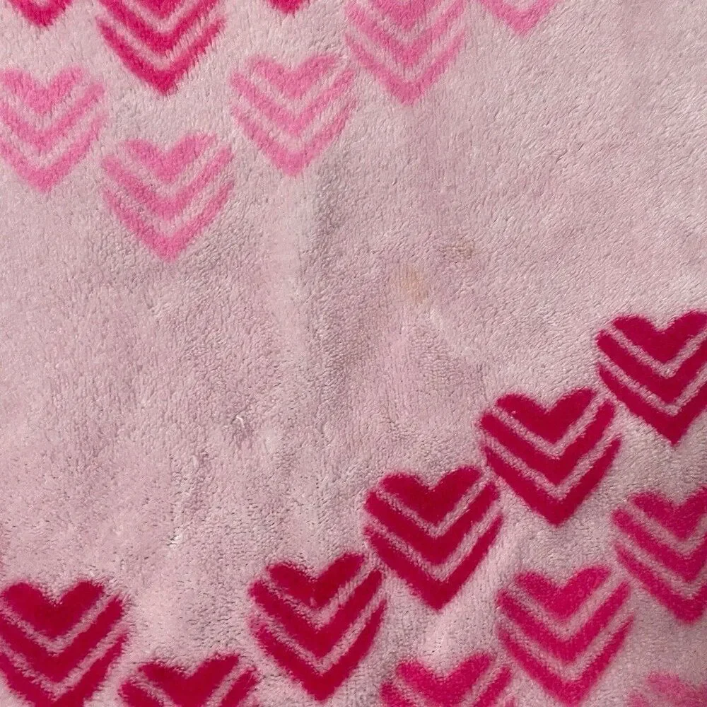 Pink Hearts Blanket Throw 88 x 74 Soft Love Cuddle Girly Winter Warm Cozy Cute